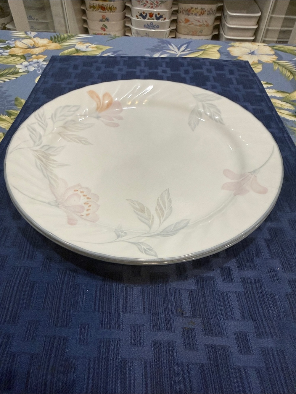 Corelle Pink Trio set of two 10.25" Dinner Plates